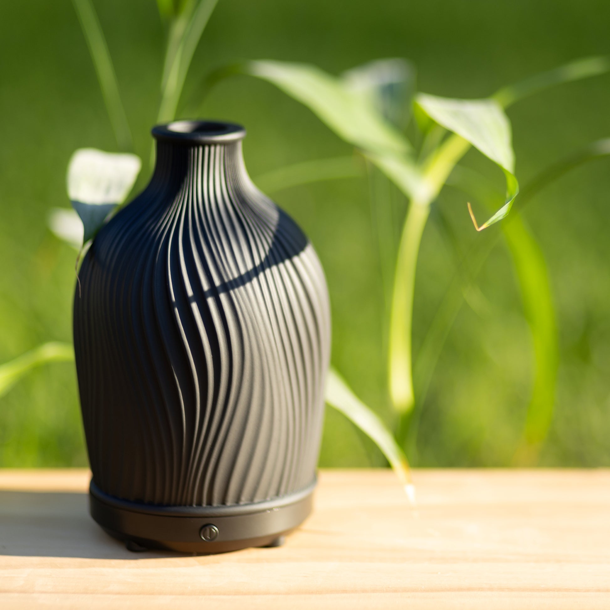 Black Resin Diffuser