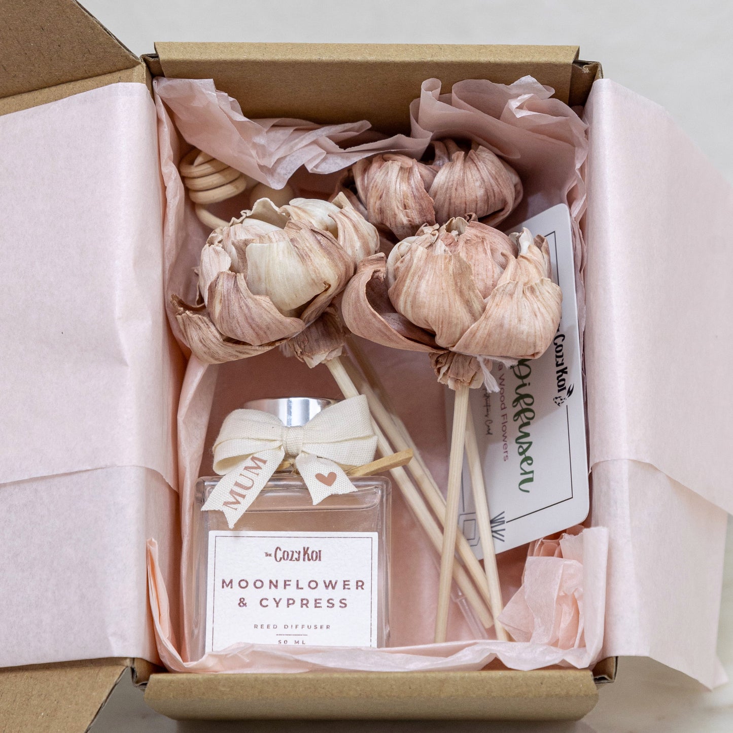 šMother's Day Diffuser ā Floral Reed Diffuser with Pink Peonies | The Perfect Motherās Day Gift